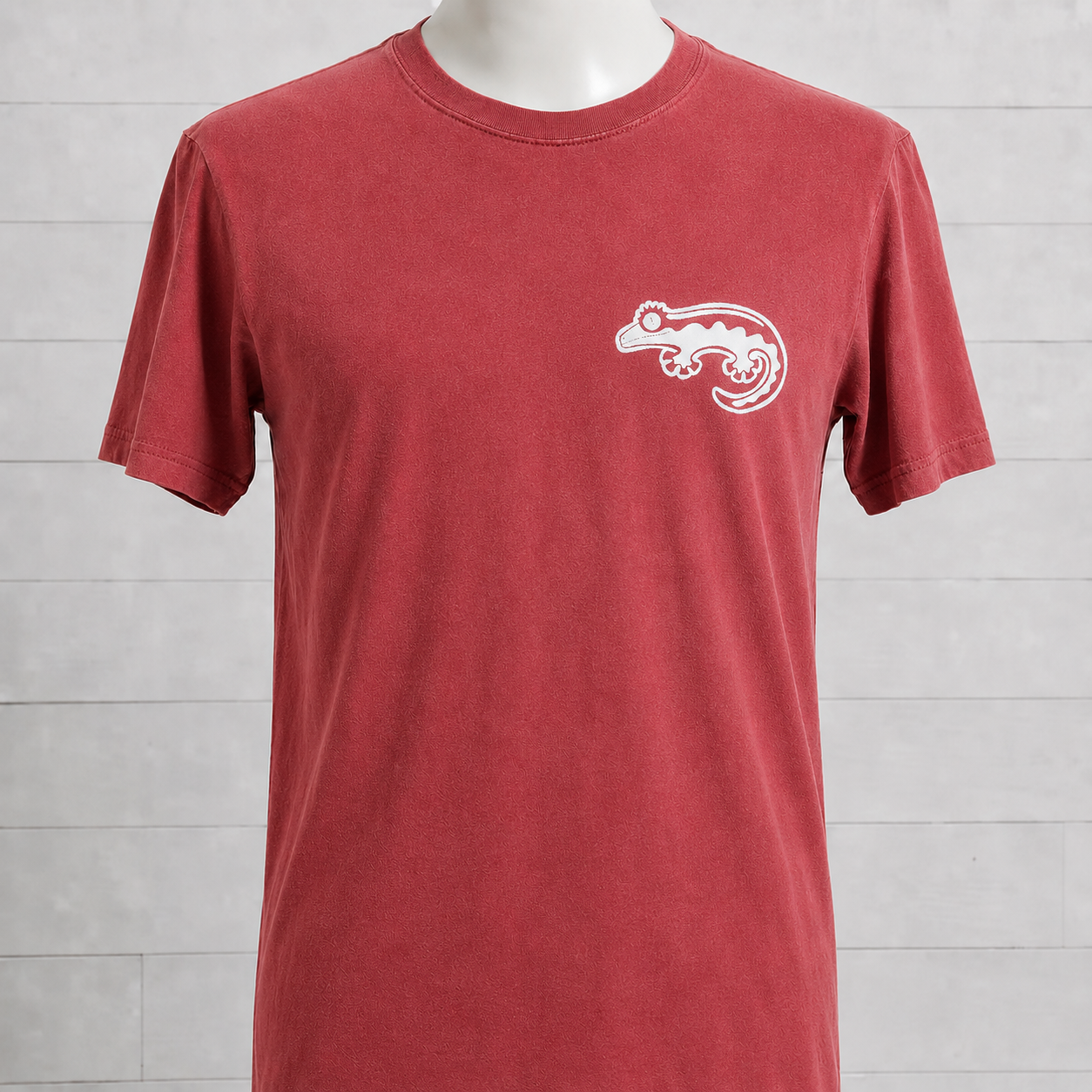 Minimal Gecko Comfort Colors Tee