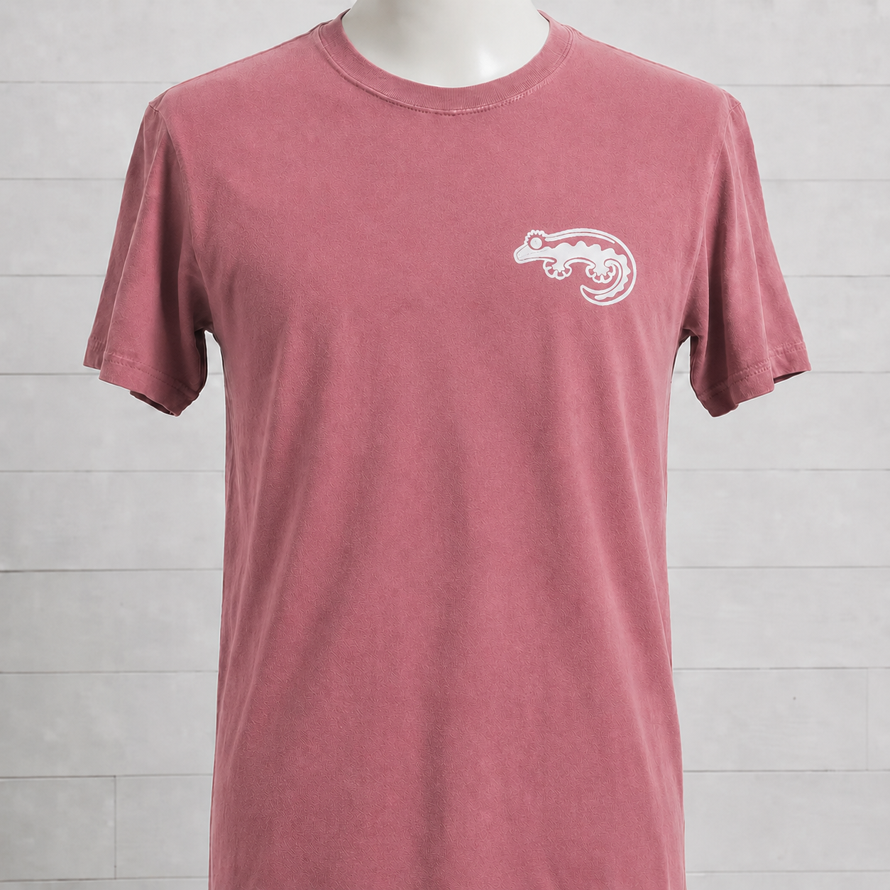 Minimal Gecko Comfort Colors Tee